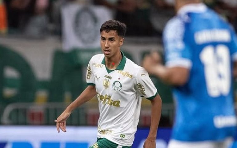 Vitor Reis comemora temporada 'desafiadora' no Palmeiras em ano de estreia no profissional