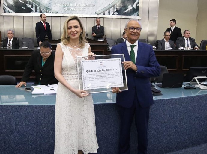 Médica Ludhmila Abrahão Hajjar é agraciada com o Título de Cidadã Honorária de Alagoas