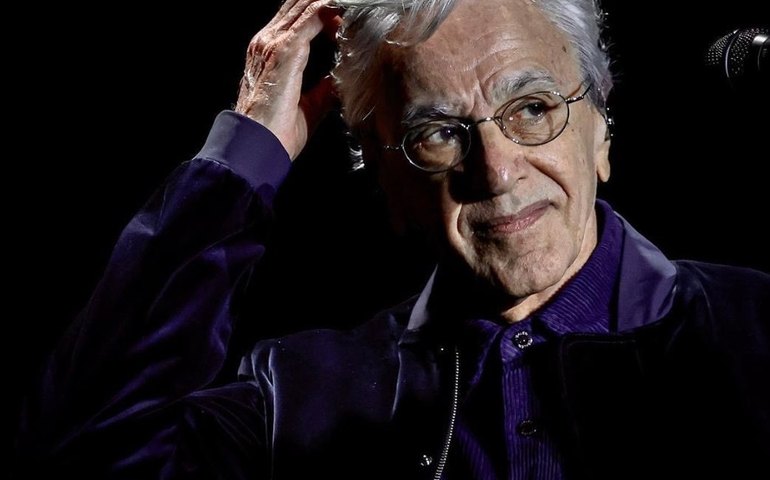 Caetano Veloso vai ao Vaticano para encontro com papa Francisco