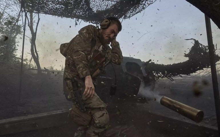 Provocação para atrapalhar encontro Putin-Trump teria 'alto custo' para Zelensky, avaliam analistas