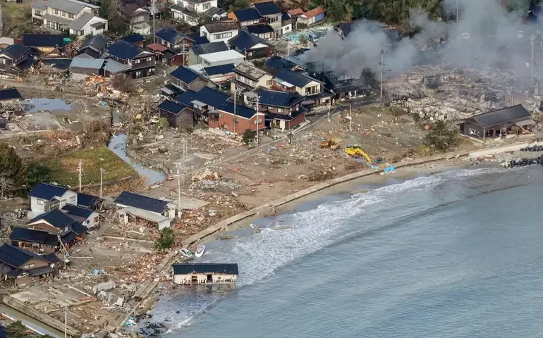 Novo terremoto de magnitude 6 atinge o Japão após sismo que deixou mais de 200 mortos