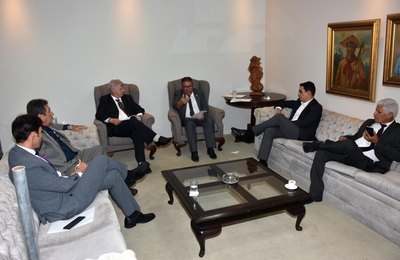 Governador Klerver Loureiro recebe o procurador-geral de Justiça e membros do MPAL