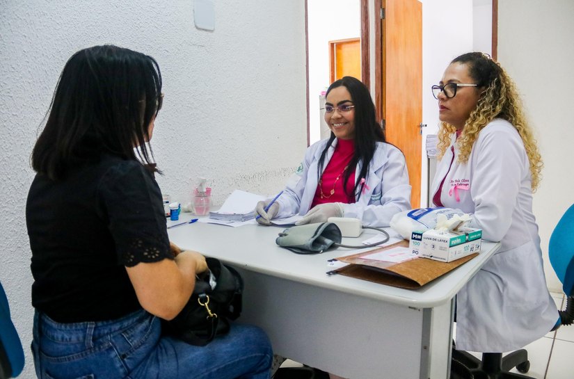 Outubro Rosa: Ipaseal Alagoas realiza ação de saúde e conscientização sobre o câncer de mama