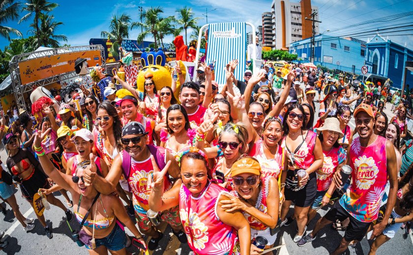 Bloco da Acessibilidade, Psirico, Rodo da Bahia e Naná Martins encerram Carnaval Criativo de Maceió