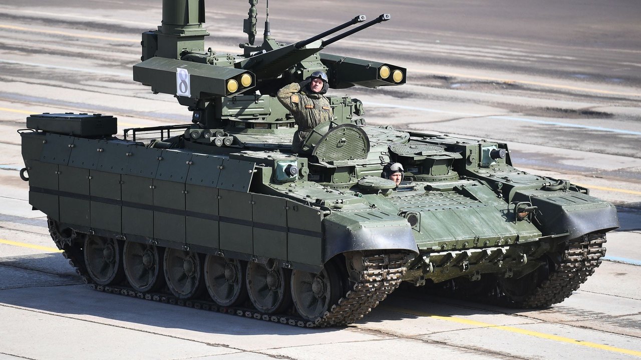 Na Rússia serão criadas unidades de tanques e veículos de apoio não tripulados, diz general
