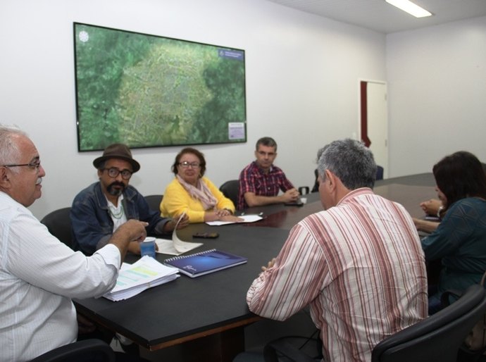 Arapiraca: vice-reitor da Uneal apresenta proposta de parceria