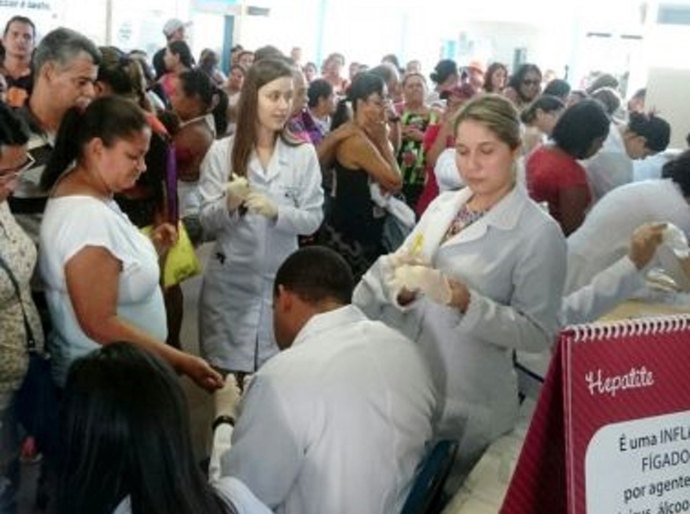 SMS promove ações de prevenção a hepatites no HU