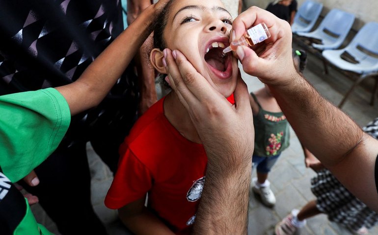 ONU inicia vacinação contra poliomielite em crianças de Gaza