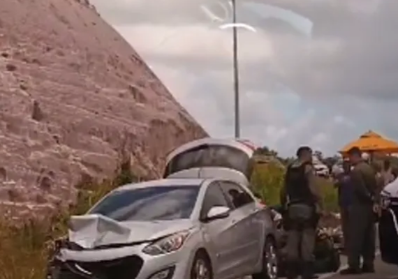 Acidente envolvendo três carros deixa feridos em Jequiá da Praia