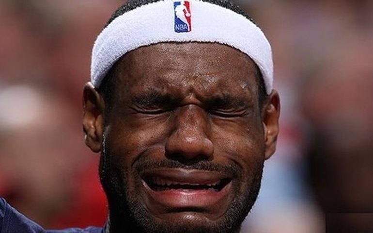 LeBron faz 41 pontos, iguala marca histórica de Jordan e Cavaliers vence mais uma