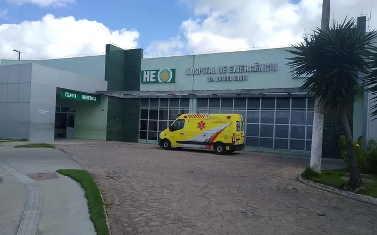 Ex-esposa de cabo PM ferida a bala, está internada no HE do Agreste e precisa de doação de sangue