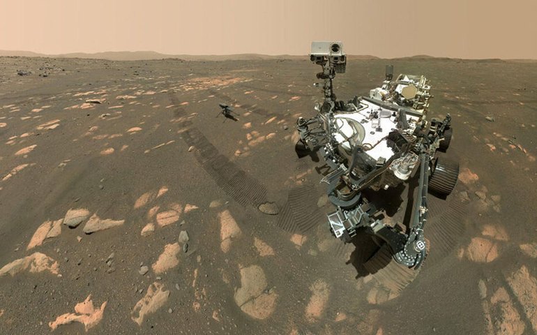 Rover da NASA sobe cratera em Marte mostrando umas das rochas mais antigas do Sistema Solar (FOTOS)