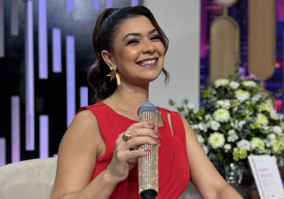 Amanda Françozo fala das tendências de moda em seu programa