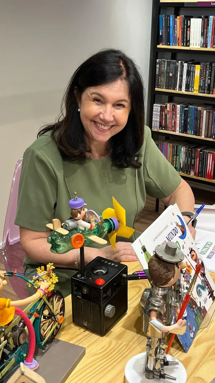 Educadora incentiva formação crítica por meio da literatura infantil