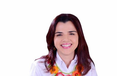 Juliana Almeida parabeniza prefeitas do PMDB por vitória nas urnas 