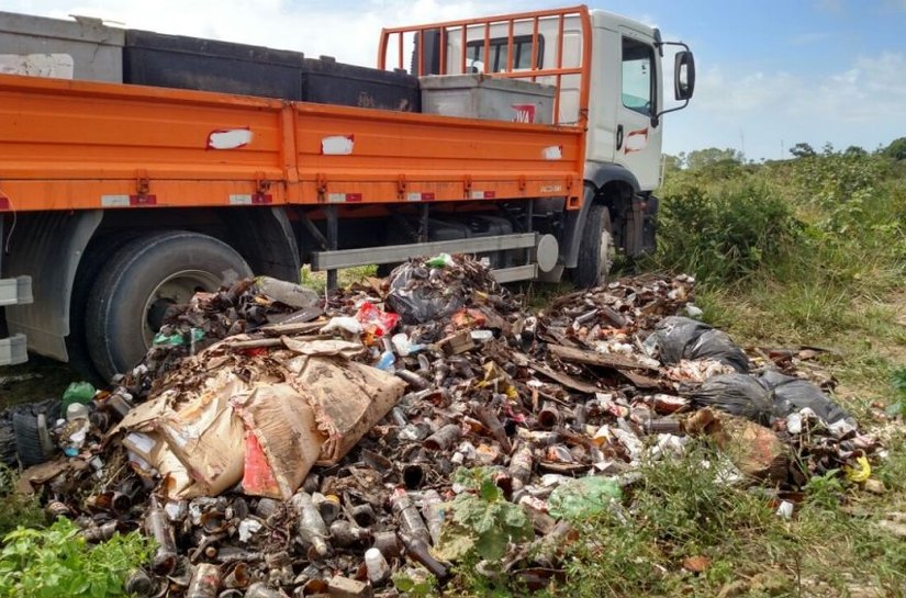 Sedet flagra descarte irregular de resíduos sólidos, no Tabuleiro