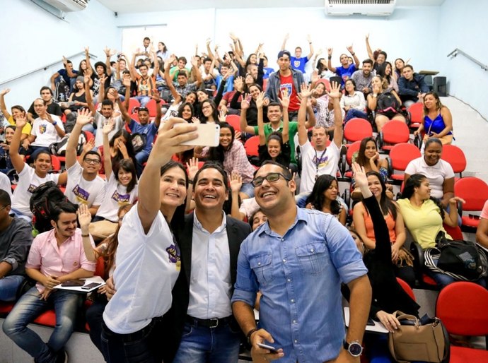 Secretaria de Comunicação marca presença em evento de mídias digitais