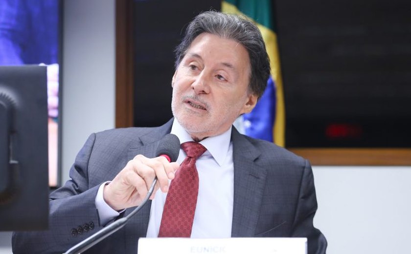 Eunício Oliveira é o novo presidente da Comissão de Desenvolvimento Urbano