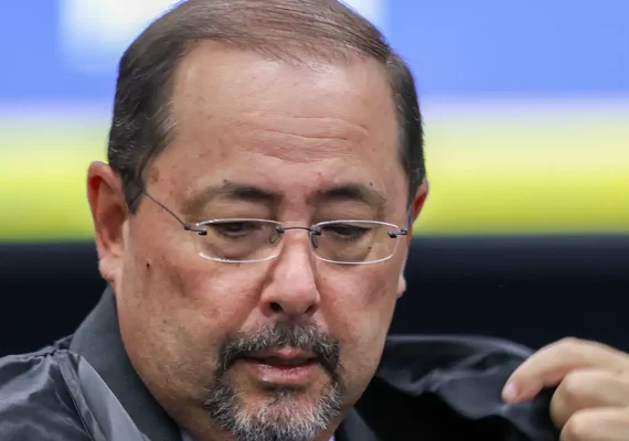 Mudança de minuta do golpe é palavra de Cid e não aconteceu, diz advogado de Bolsonaro