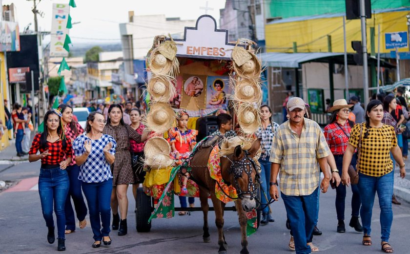 Desfile de carroças nesta terça resgata tradição dos festejos juninos em Palmeira dos Índios