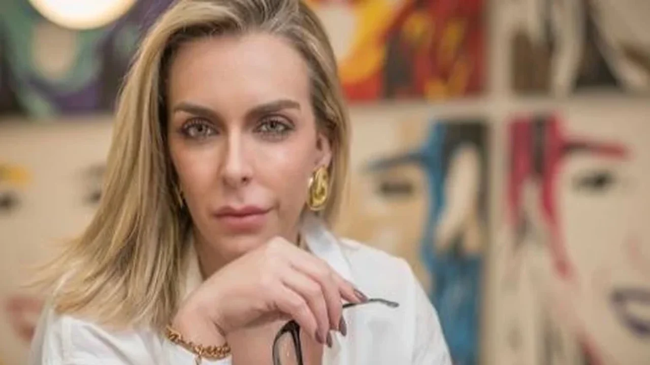 Mensagens no celular de lobista amiga de Lulinha mencionam presentes a assessor do governo