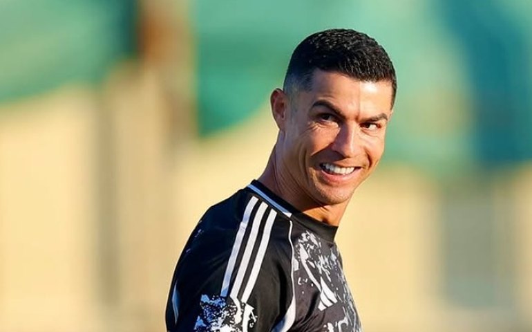 Cristiano Ronaldo revela confiança em atingir a marca de mil gols na carreira