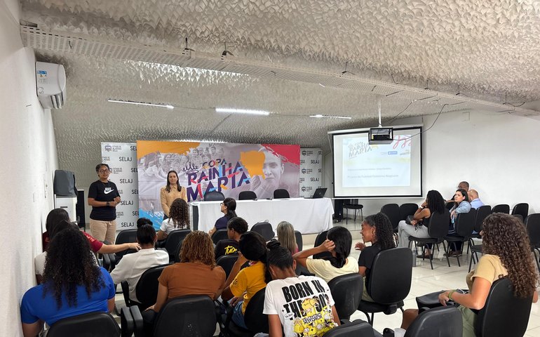 Jogadoras convocadas para representar Alagoas na Copa Rainha Marta Nordeste se reúnem no Rei Pelé