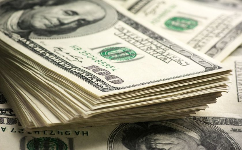 Dólar no fim de 2025 passa de R$ 5,56 para R$ 5,55, calcula Focus