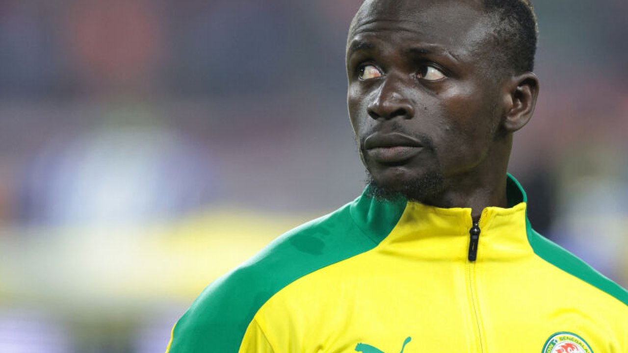 Mulher de Sadio Mané fala pela 1ª vez após casamento arranjado aos 18 anos