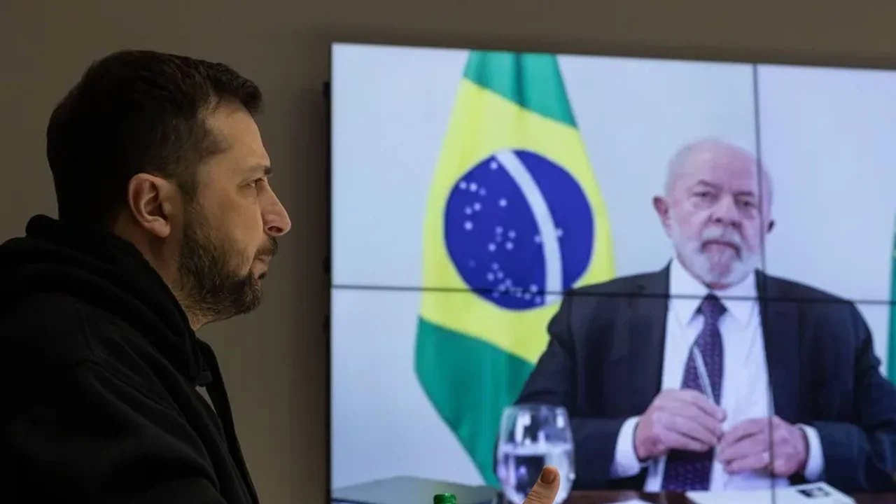 Lula e Zelenski se encontram após desentendimentos sobre a guerra na Ucrânia