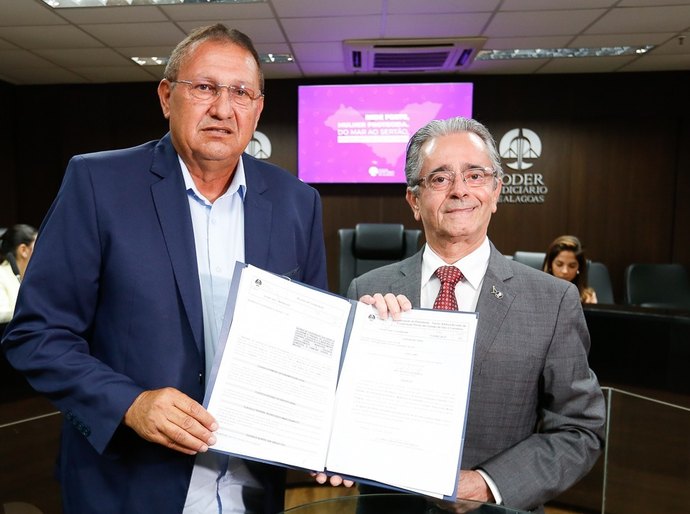 Prefeitura de Coruripe adere ao programa Rede Forte, Mulher Protegida e reforça compromisso no combate à violência doméstica