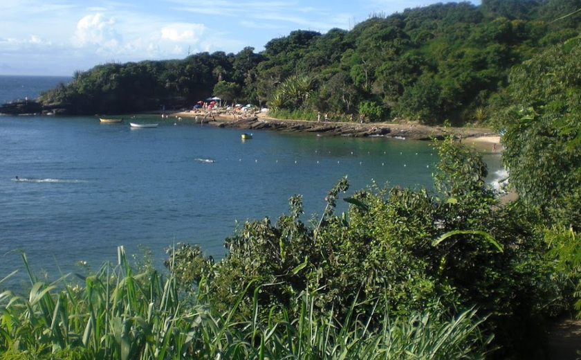 Homem morre após cair de deque em ponto turístico de Santa Catarina