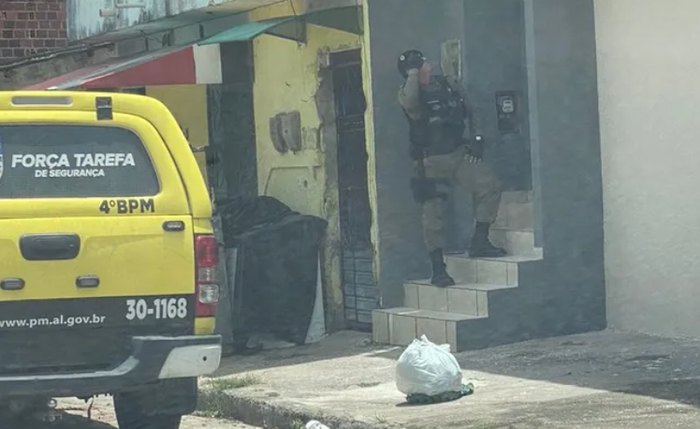 Vítima morreu dentro da casa