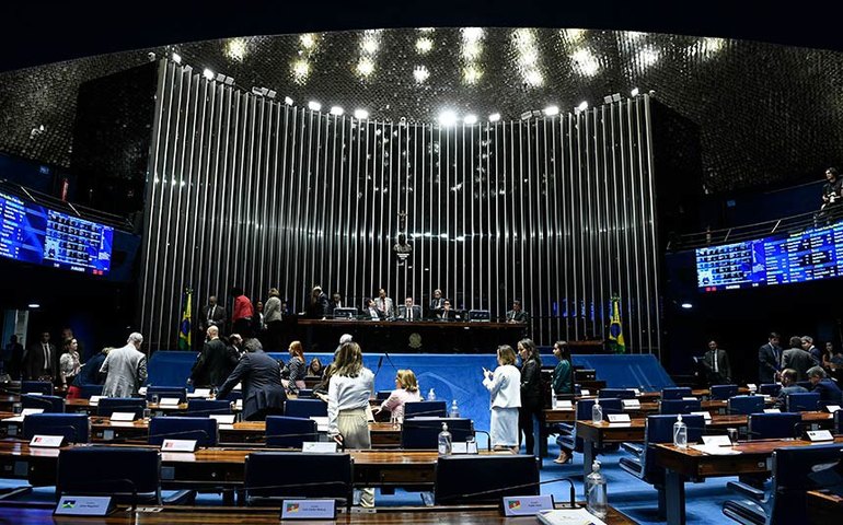 CCJ aprova marco legal para instituições comunitárias de ensino