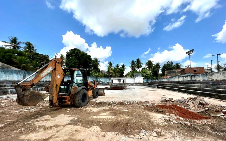 Prefeito Jorge Galvão anuncia início das obras de construção do pátio de eventos em Jundiá