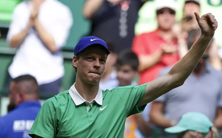 Sinner estreia com vitória no ATP 500 de Halle, na Alemanha