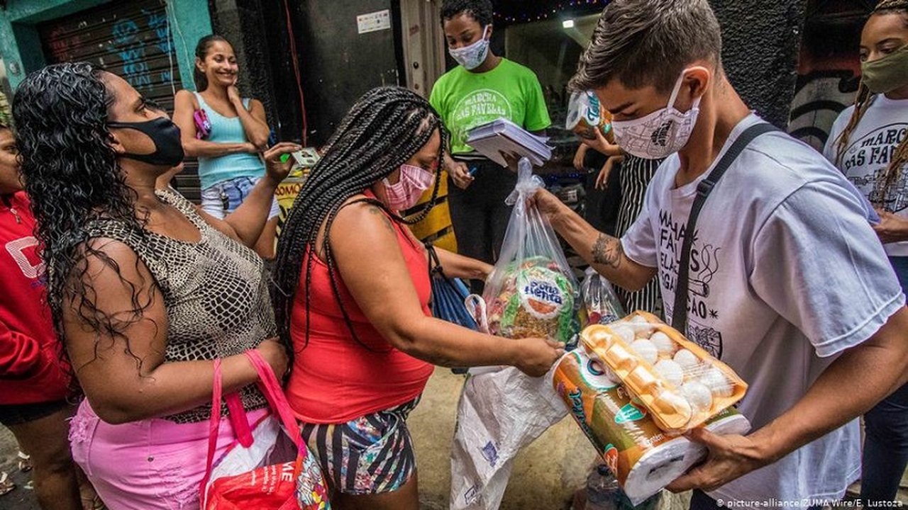 “Pandemia deve elevar tanto a fome como a obesidade entre brasileiros”