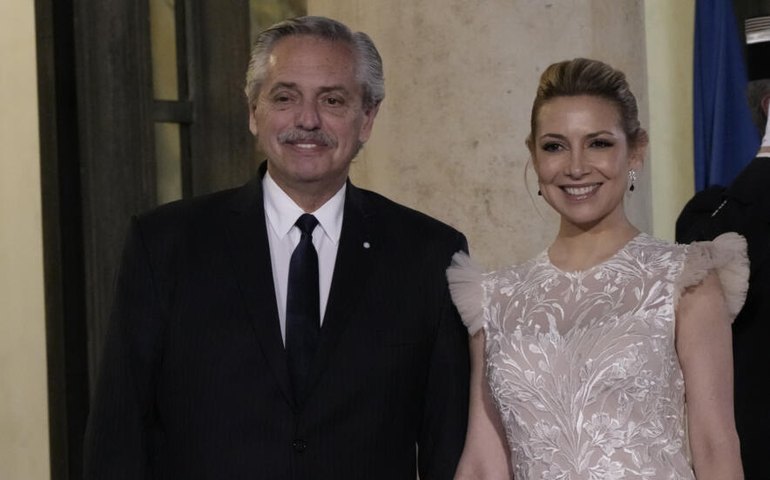 'Terrorismo psicológico': Ex-primeira-dama da Argentina diz que ex-presidente Alberto Fernández a assedia diariamente por telefone