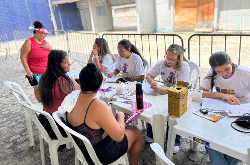 'Lugar de Mulher é no Rei Pelé' leva cidadania, saúde e acolhimento em manhã de serviços oferecidos pelo Estado