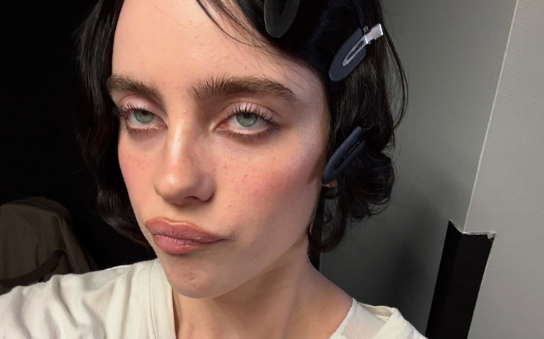 Billie Eilish cobra bilionários: 'Se você tem dinheiro, é ótimo usá-lo para coisas boas'