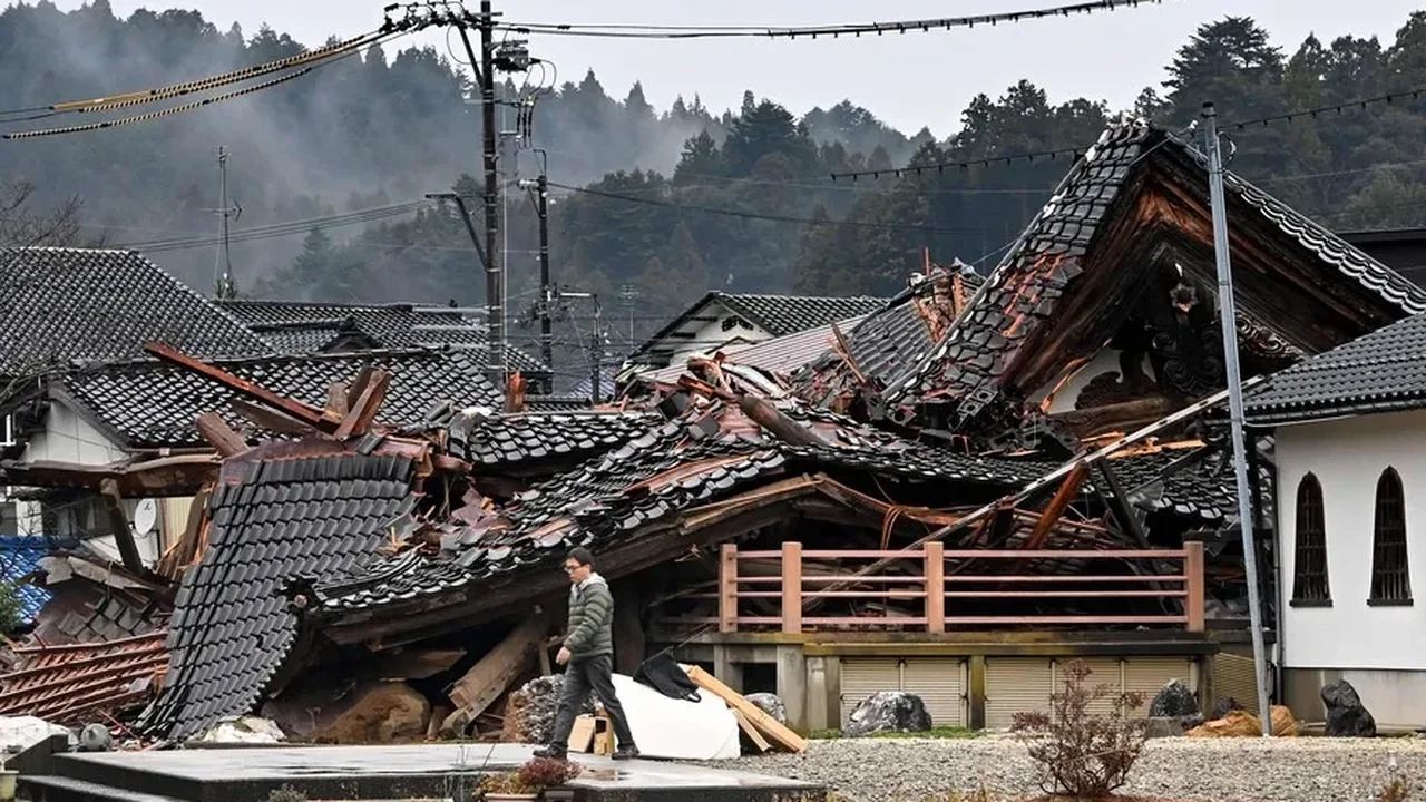 Dois terremotos abalam a costa do Japão