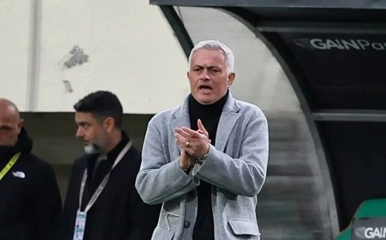 Real Madrid oficializa retorno de José Mourinho, que assina até 2029