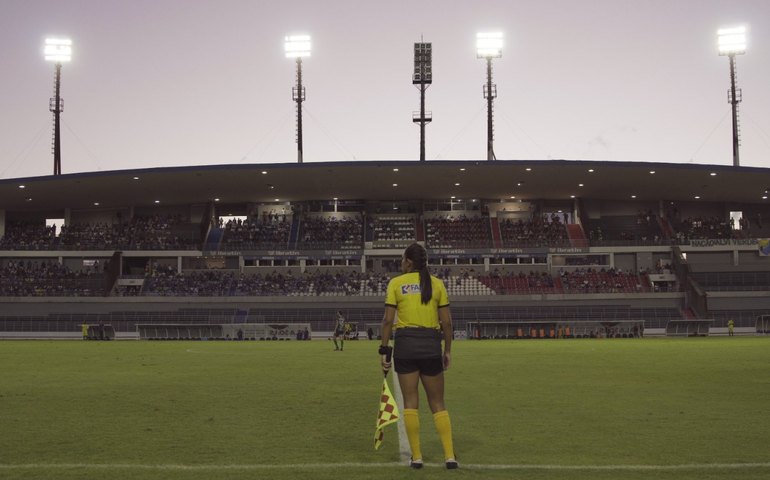 “Impedimento”: com pré-lançamento dia 29 no Arte Pajuçara, filme retrata mulheres no centro do futebol em Alagoas