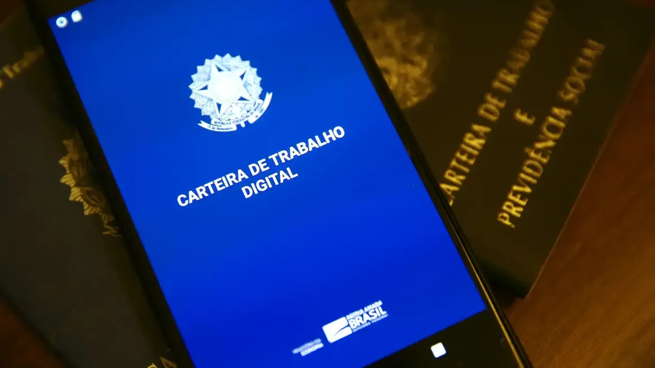 Taxa de desemprego no Brasil cai ao menor nível para maio da série histórica do IBGE
