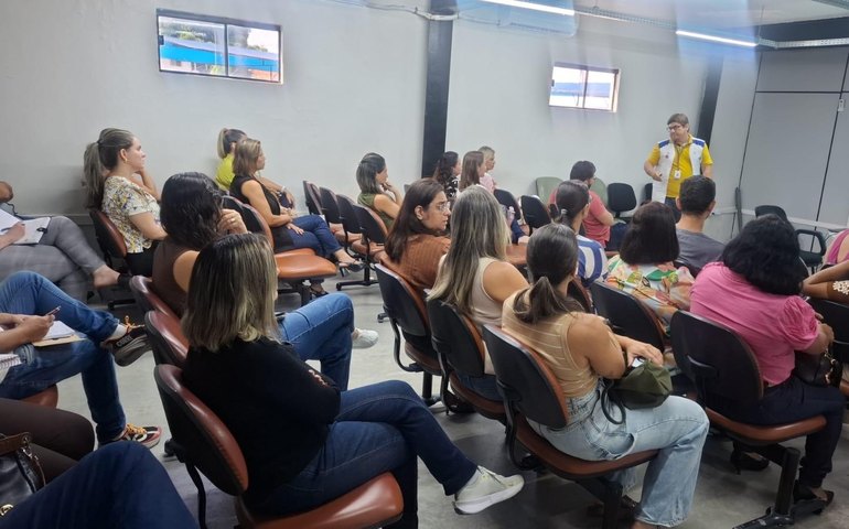 Capacitação discute novas regras para medicamentos sob controle especial