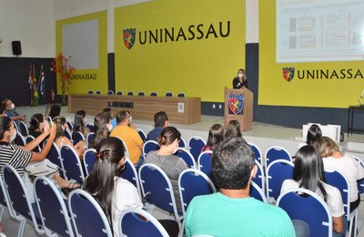 Sesau conclui capacitação de municípios para vacinação de crianças de cinco a 11 anos 