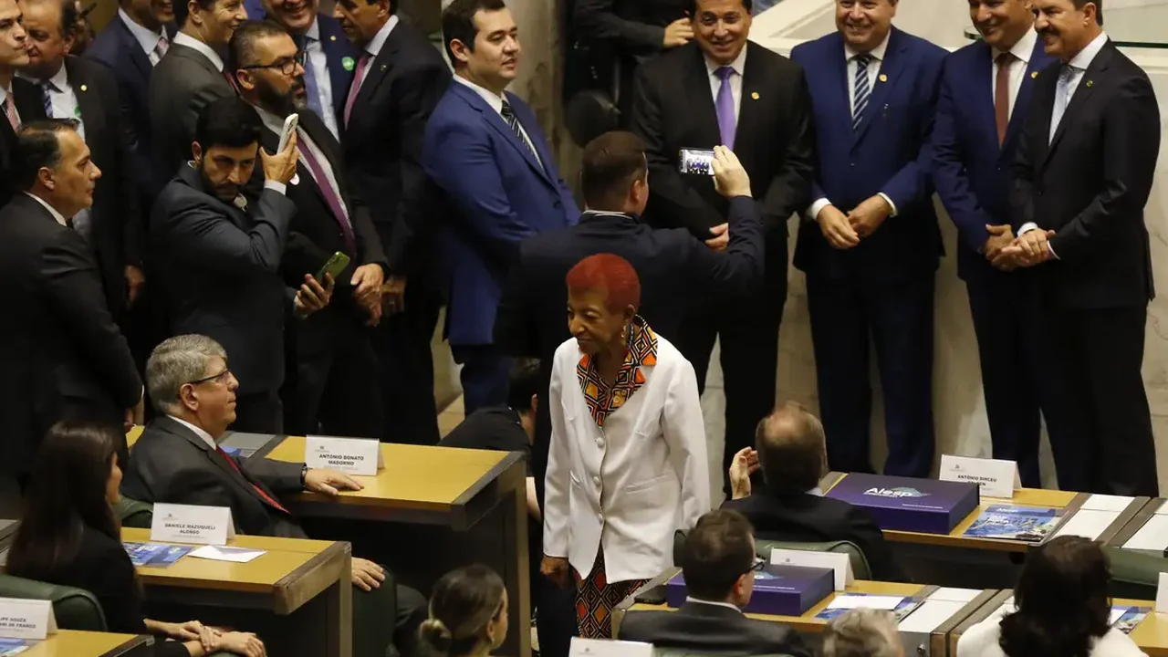 Lideranças negras destacam atuação política de Leci Brandão