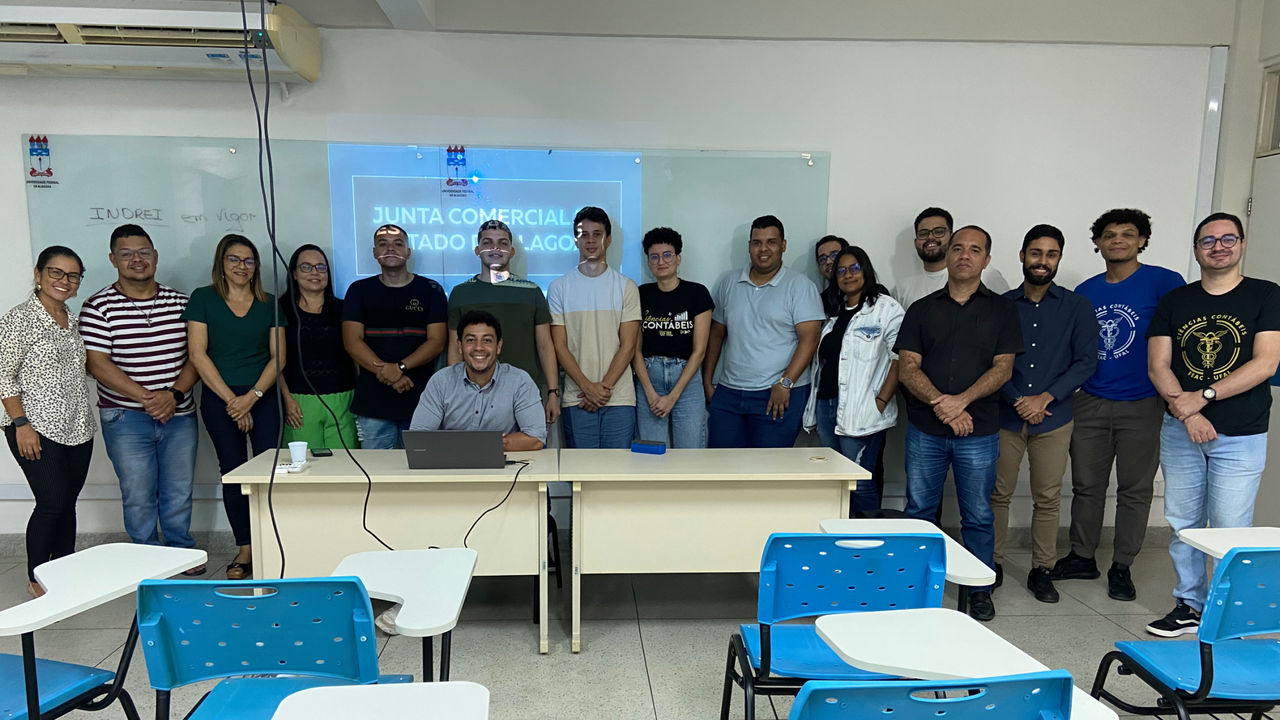 Juceal apresenta evolução do registro e licenciamento de empresas para estudantes da Ufal