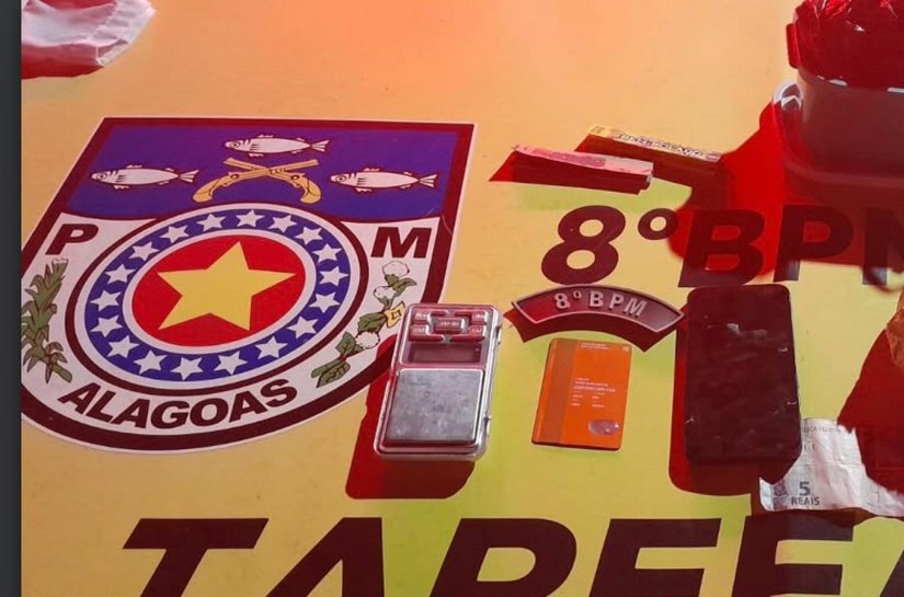 Cerca de 2kg de maconhada e pinos de cocaína são apreendidos no interior de Alagoas
