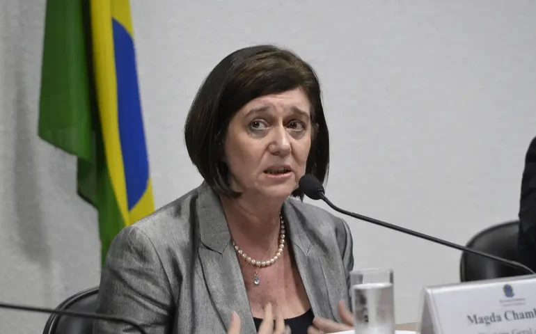 'Estejam preparados porque estamos pisando no acelerador', afirma presidente da Petrobras